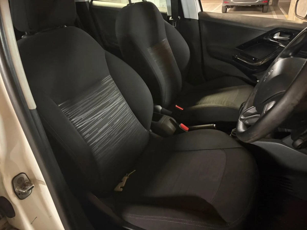 2016 Peugeot 208