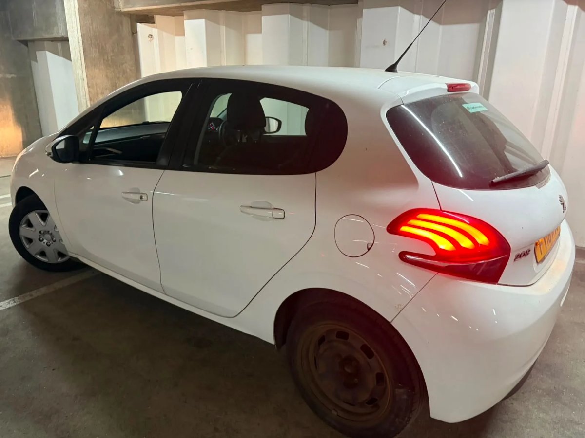 2016 Peugeot 208