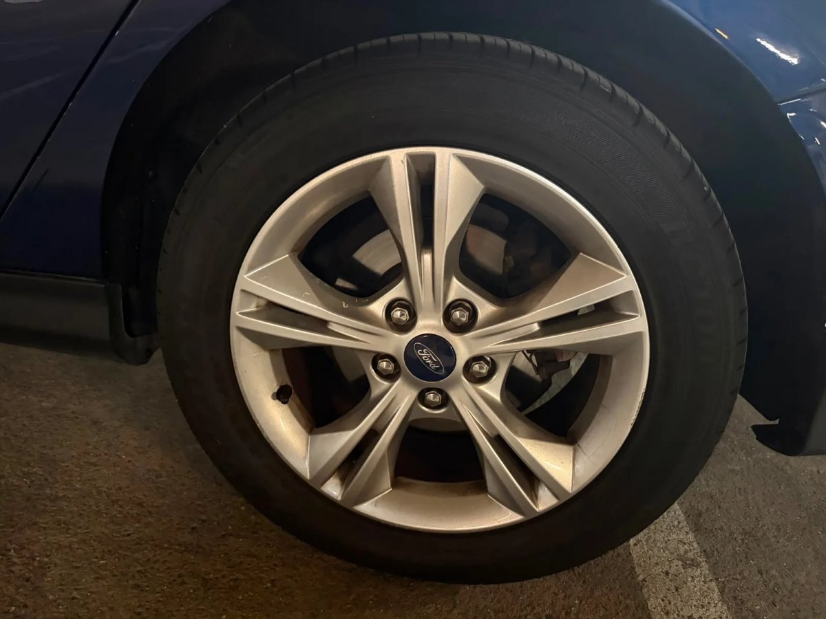 2013 Ford Focus Estate