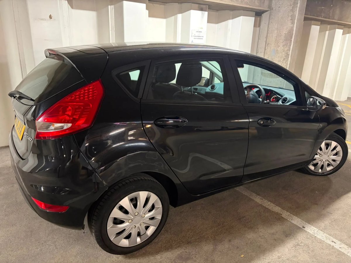 2009 Ford Fiesta