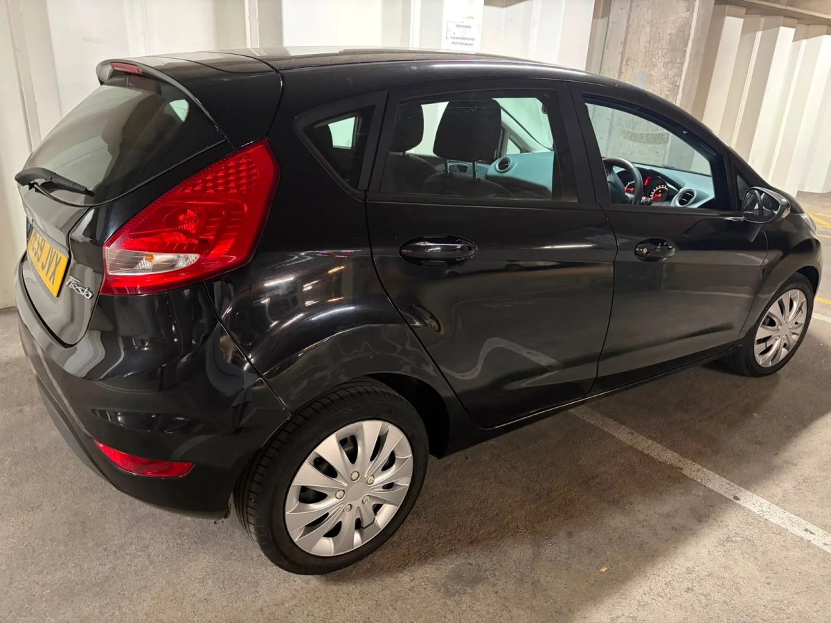 2009 Ford Fiesta