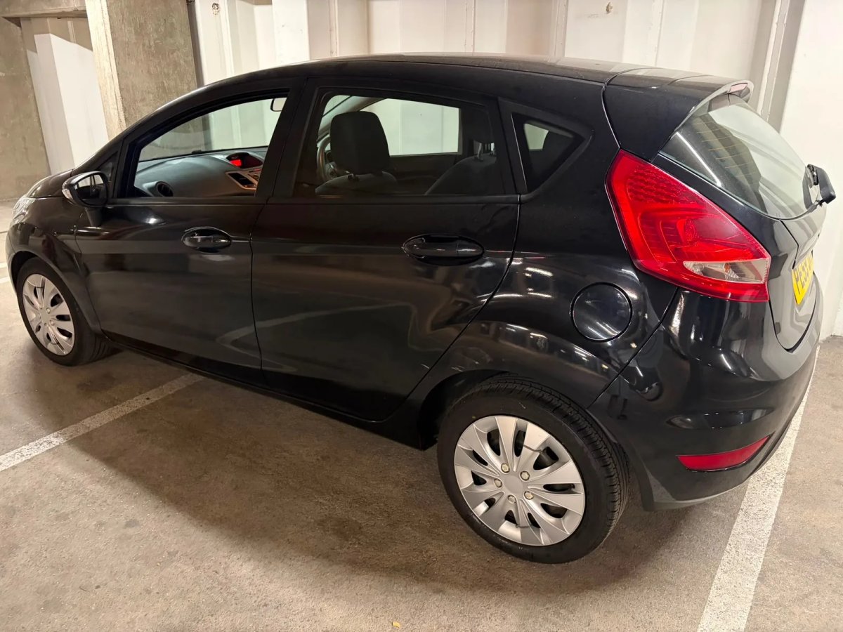 2009 Ford Fiesta
