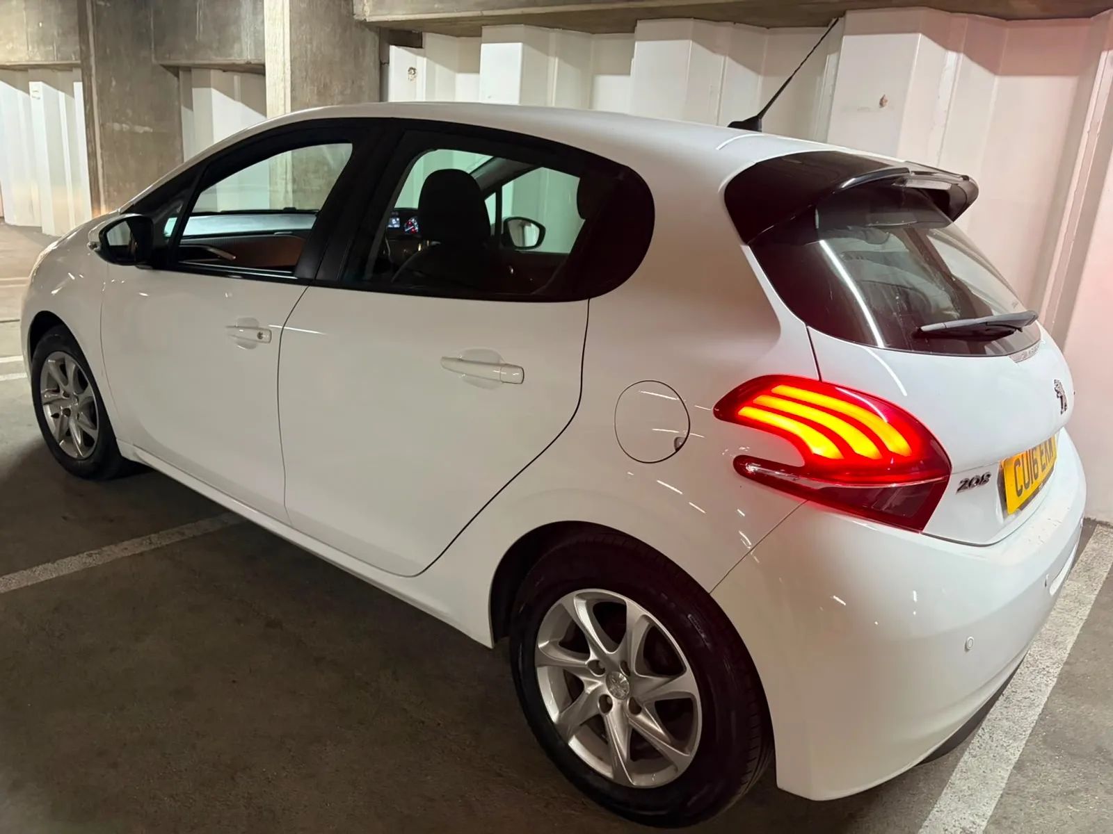 2016 Peugeot 208