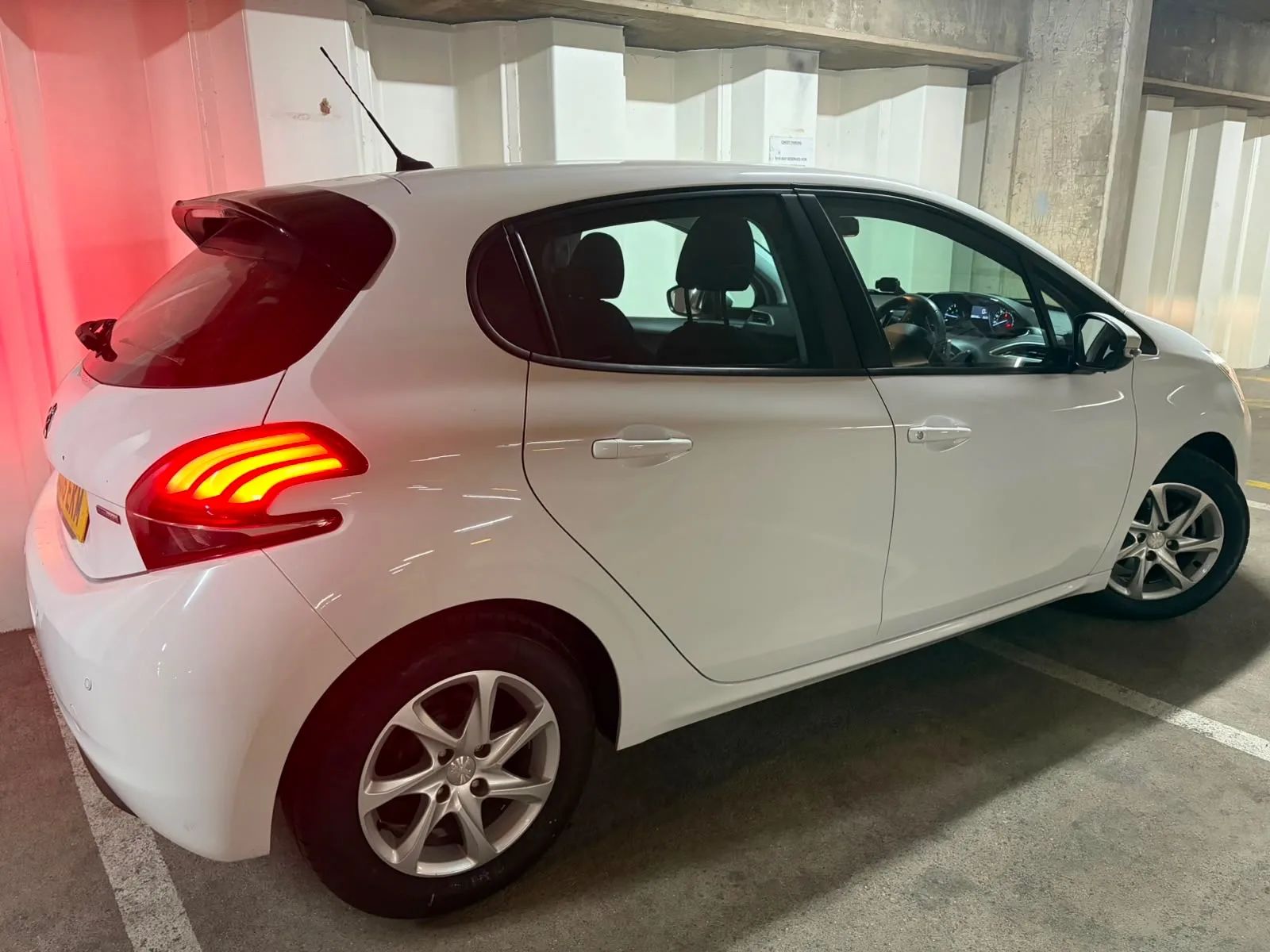 2016 Peugeot 208